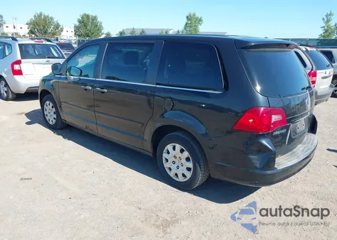 2011 Volkswagen Routan S z USA, uszkodzony, nr VIN 2V4RW4DG8BR695704
